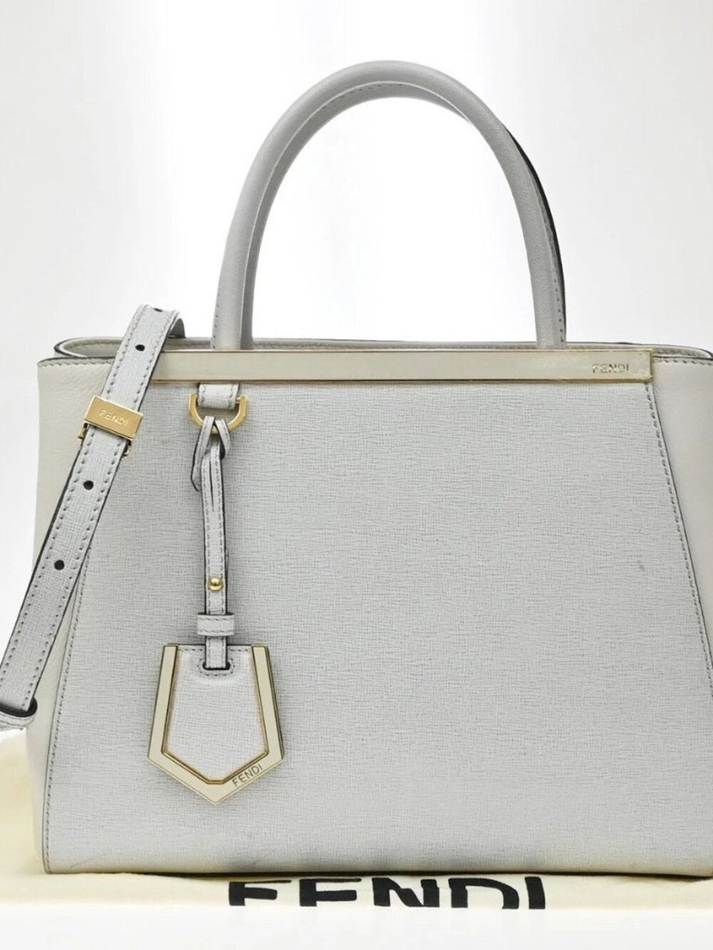 FENDI Logo 2way Shoulder Hand Bag Leather White GHW Italy 70KD690